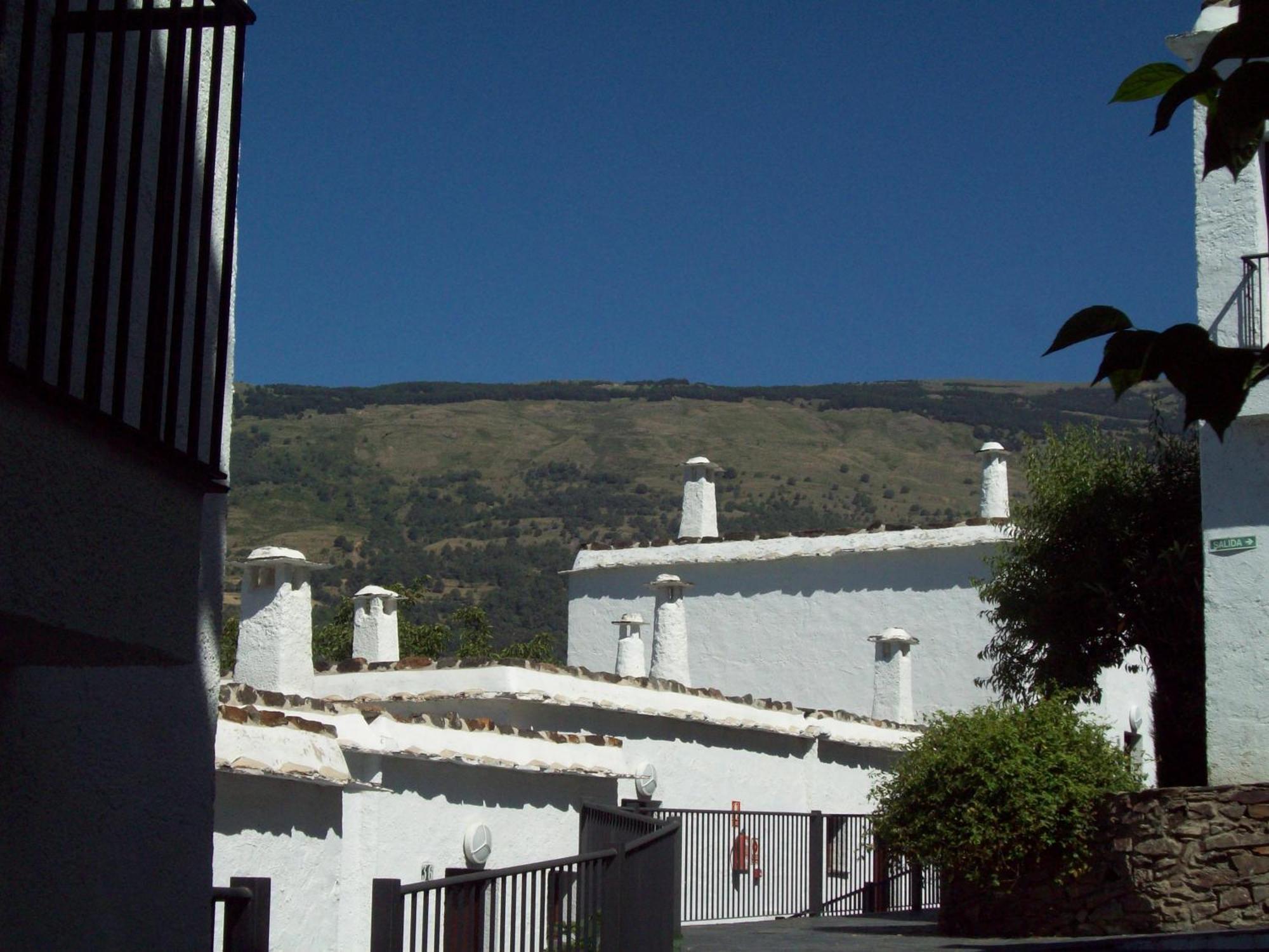 Villa Turistica De Bubion Luaran gambar